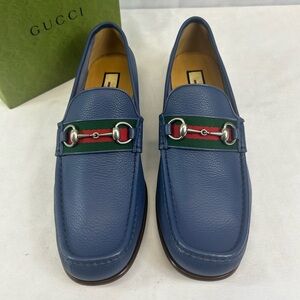 GUCCI
Men's Horsebit loafer